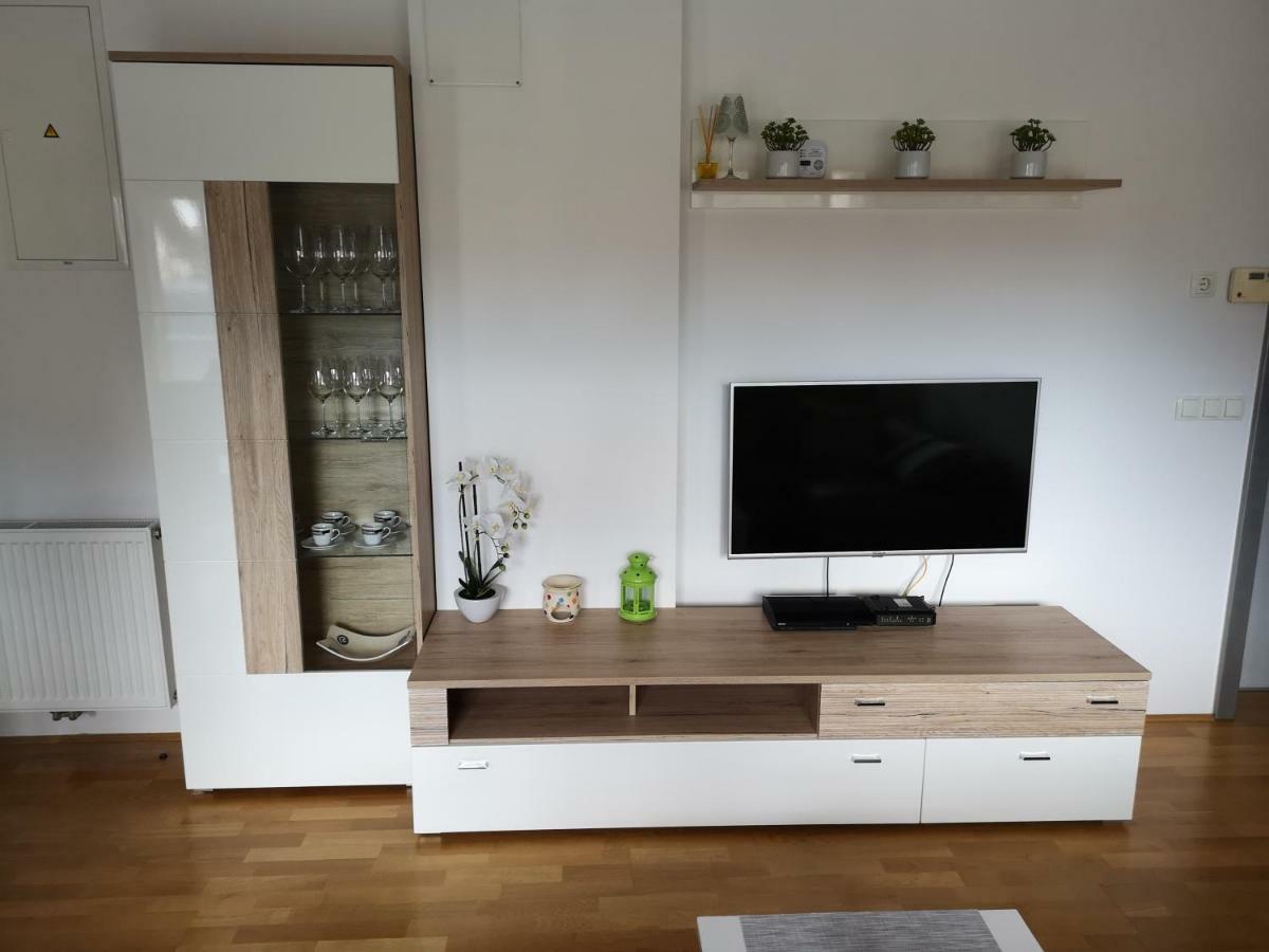 Apartma Lucijana Mojstrana Luaran gambar
