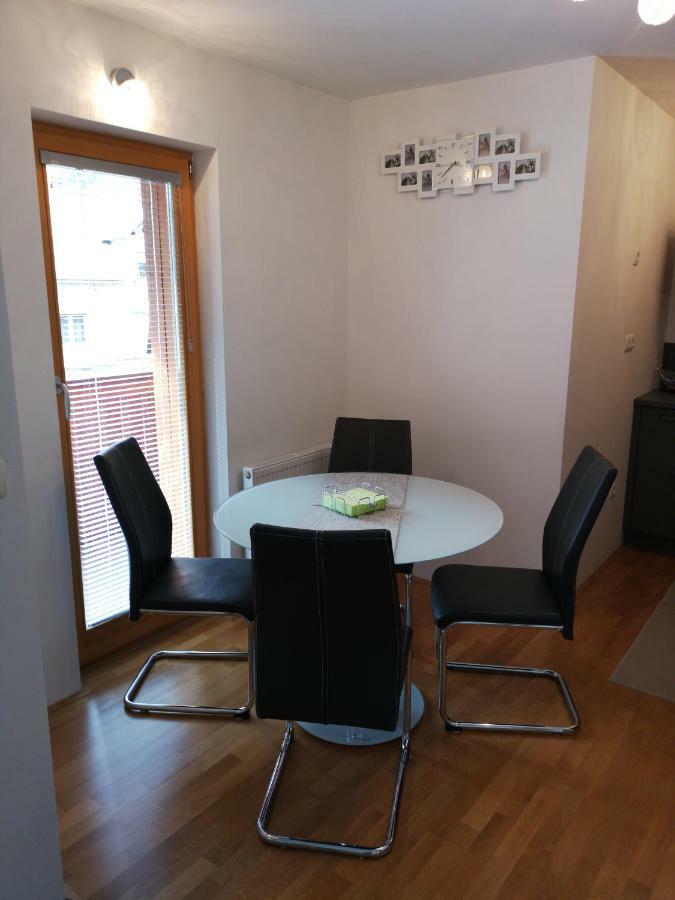Apartma Lucijana Mojstrana Luaran gambar